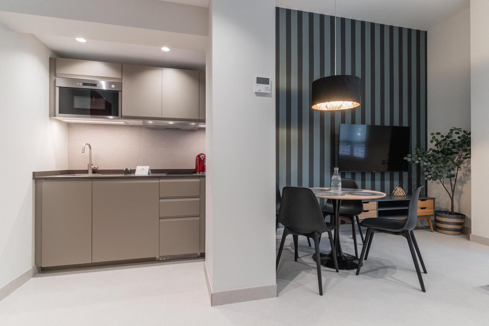 Laurel-Mintystay Apartments مدريد المظهر الخارجي الصورة