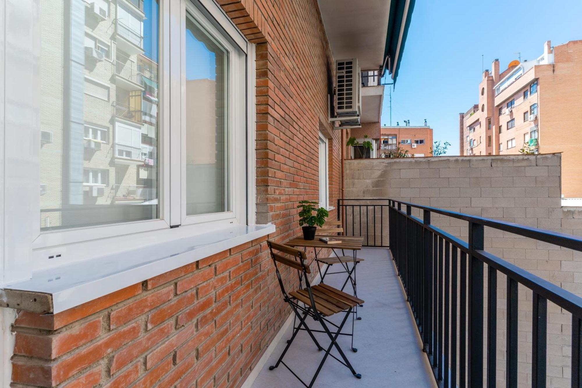 Laurel-Mintystay Apartments مدريد المظهر الخارجي الصورة